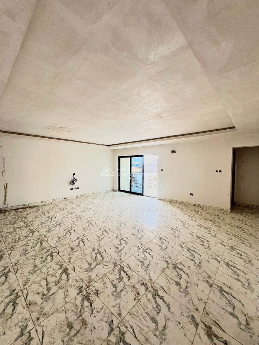 Luxury & Very Spacious 2 Bedroom Penthouse with Elevator, Gym, Pool, Lekki Phase 1, Lekki, Lagos, Flat / Apartment for Rent