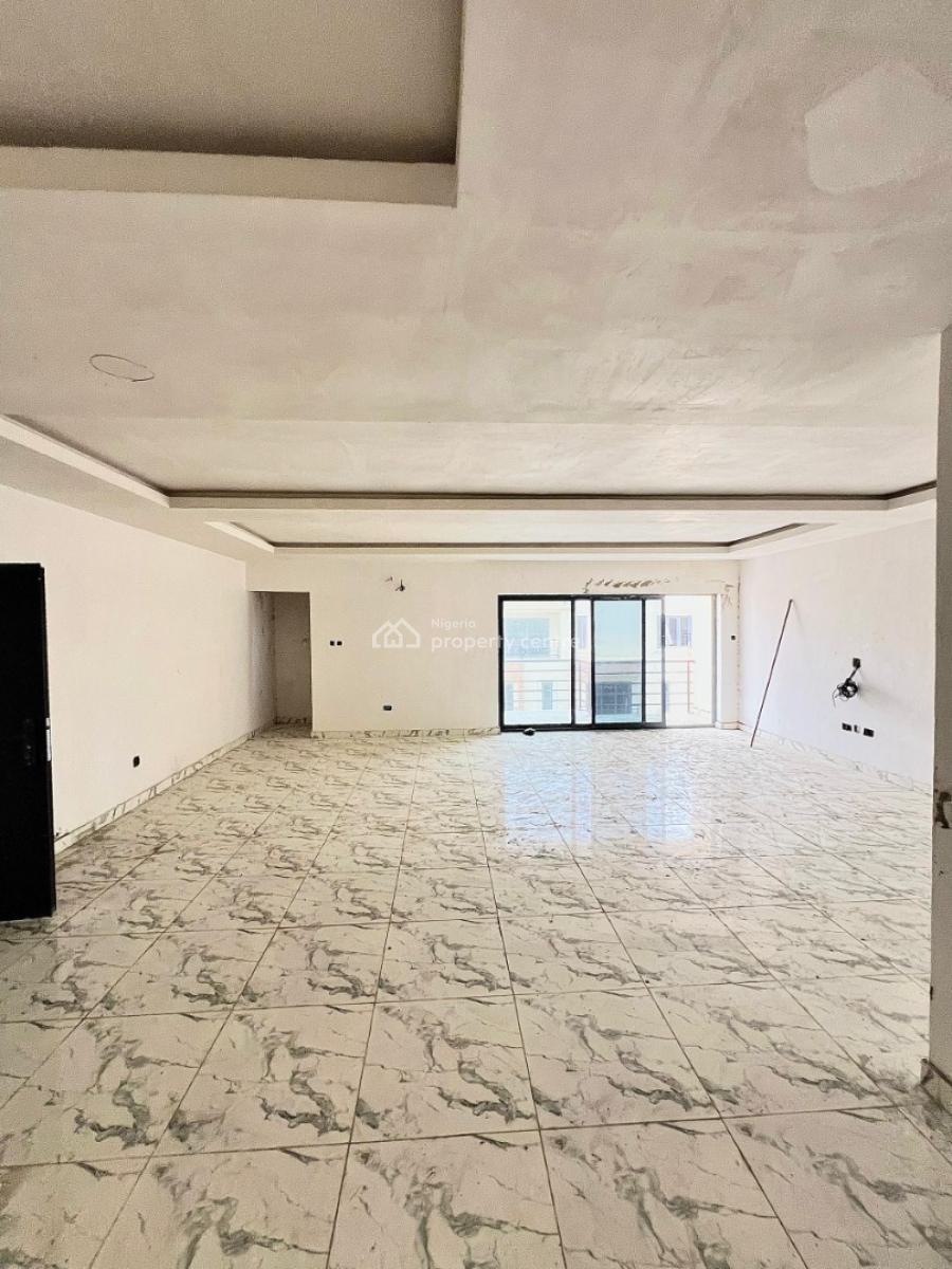 Luxury & Very Spacious 3 Bedroom Penthouse with Elevator, Gym, Pool, Lekki Phase 1, Lekki, Lagos, Flat / Apartment for Rent