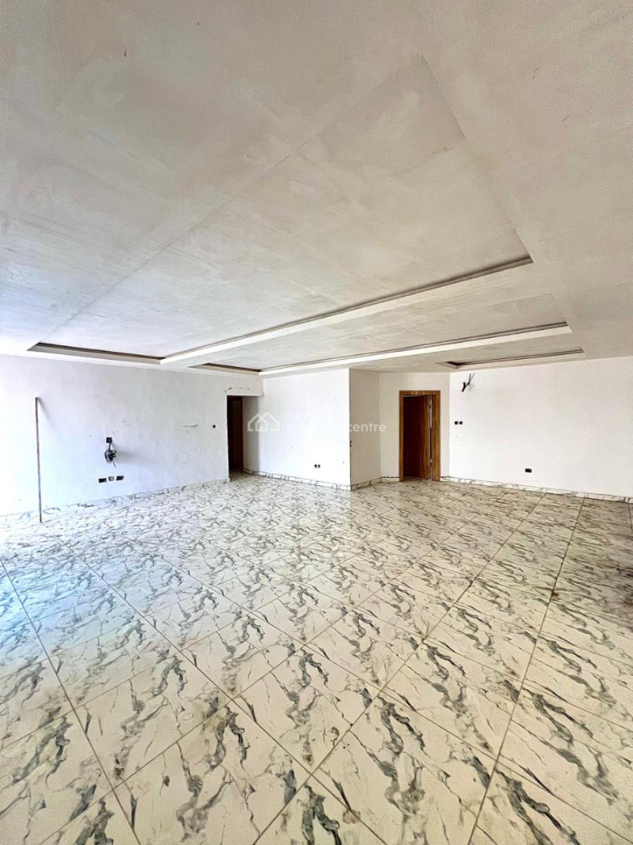 Luxury & Very Spacious 3 Bedroom Penthouse with Elevator, Gym, Pool, Lekki Phase 1, Lekki, Lagos, Flat / Apartment for Rent
