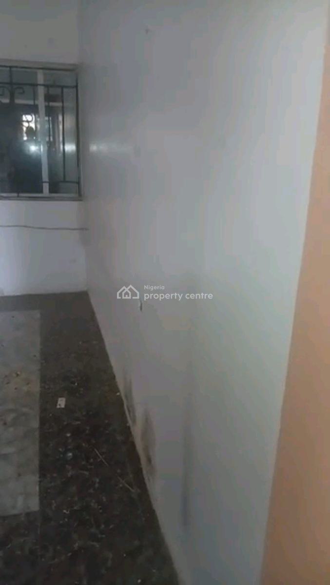 a Relatively New and Standard Roomself Con, Upstairs with Pop,, Off Pedro Road, Shomolu, Lagos, Self Contain (single Rooms) for Rent