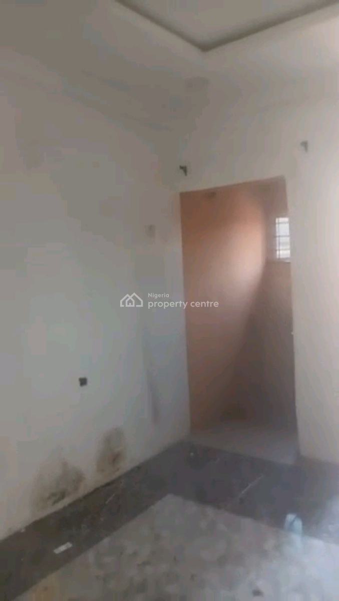 a Relatively New and Standard Roomself Con, Upstairs with Pop,, Off Pedro Road, Shomolu, Lagos, Self Contain (single Rooms) for Rent