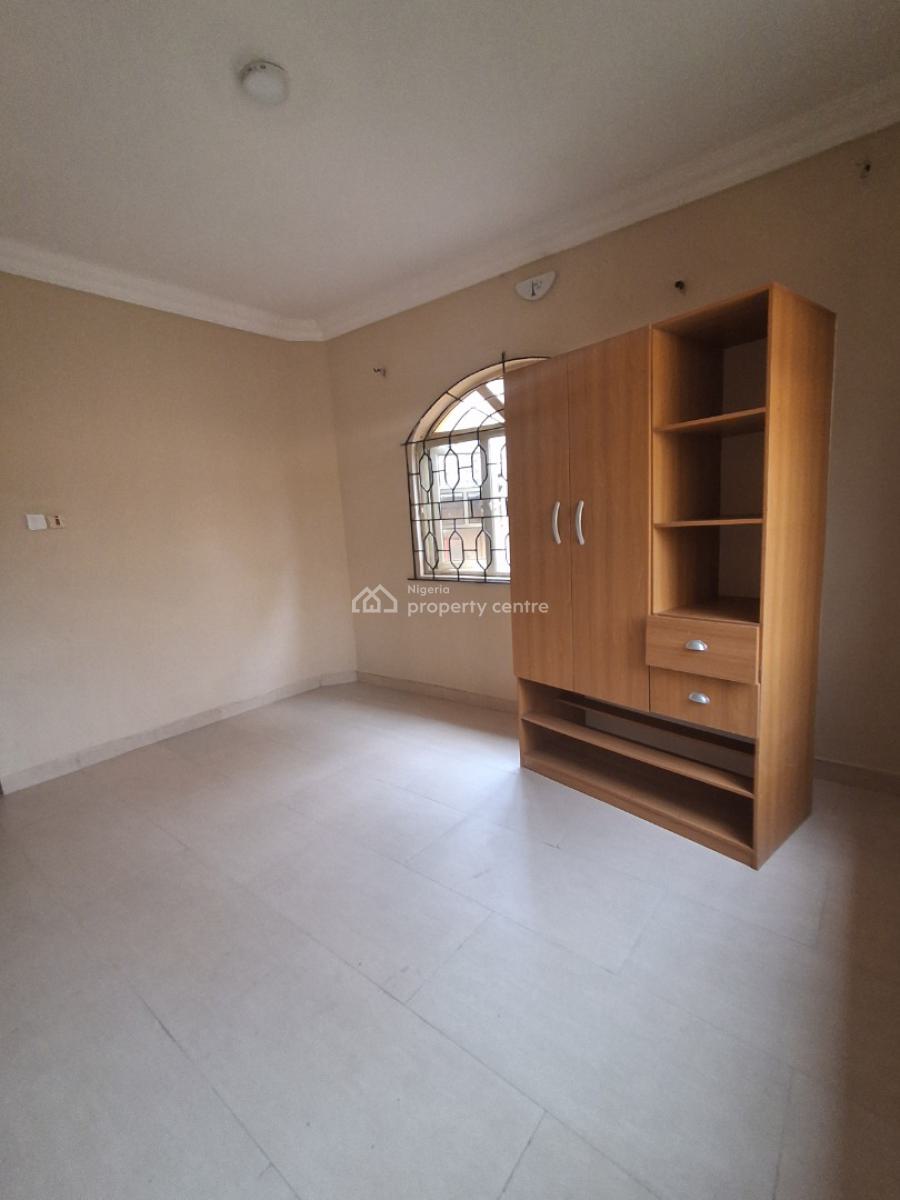 Three Bedroom Upstairs, in an Estate, Badore, Ajah, Lagos, House for Rent