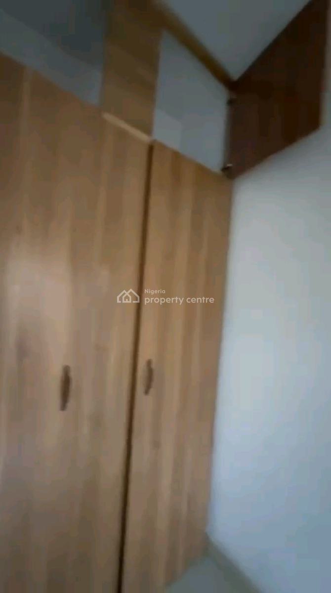 a Relatively New and Standard 2bed, Upstairs with All Rooms En-suite,, Off Pedro Road, Shomolu, Lagos, Flat / Apartment for Rent