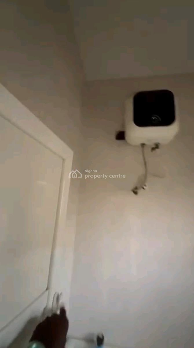 a Relatively New and Standard 2bed, Upstairs with All Rooms En-suite,, Off Pedro Road, Shomolu, Lagos, Flat / Apartment for Rent