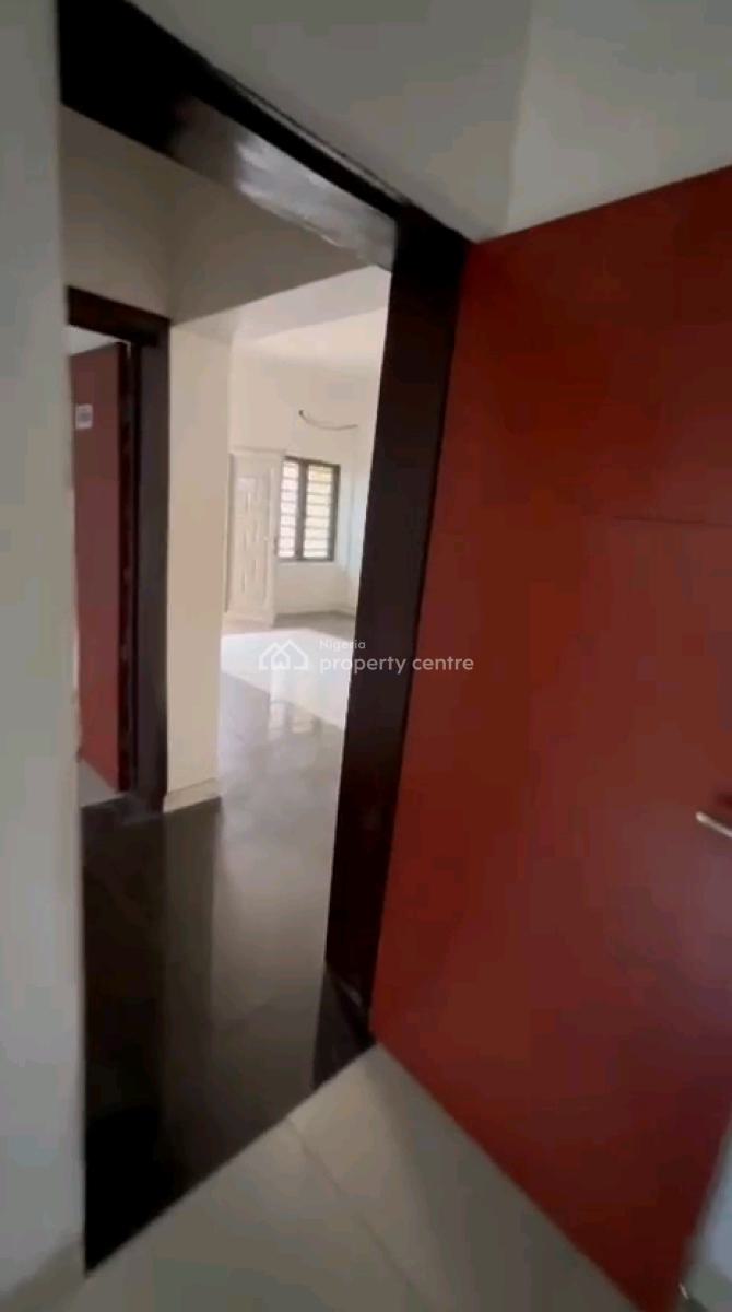 a Relatively New and Standard 2bed, Upstairs with All Rooms En-suite,, Off Pedro Road, Shomolu, Lagos, Flat / Apartment for Rent