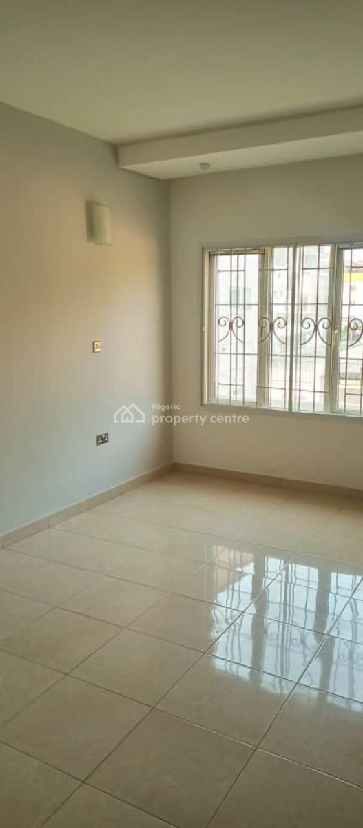Well Maintained, Decent 3 Bedroom Apartment, Banana Island, Ikoyi, Lagos, Flat / Apartment for Rent