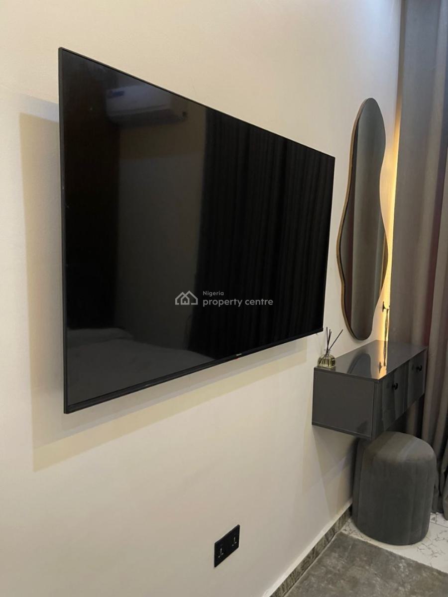 Newly Furnished 2 Bedroom Luxury Apartment in Prime Location of Lekki, Lekki Phase 1, Lekki, Lagos, Flat / Apartment for Sale