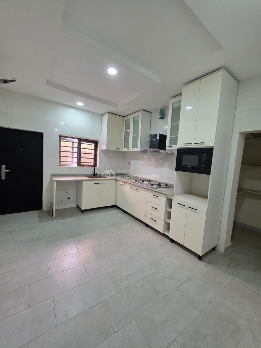 Massive 4 Bedroom Semi-detached Duplex with Bq, Lekki Scheme 2, Lekki Phase 2, Lekki, Lagos, Semi-detached Duplex for Sale