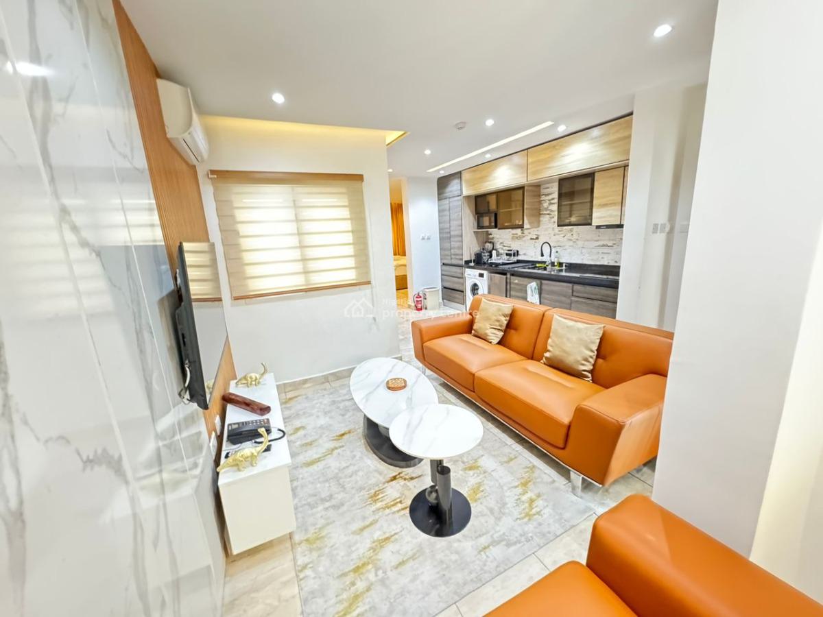 1 Bedroom Apartment, Lekki Phase 1, Lekki, Lagos, Flat / Apartment for Rent