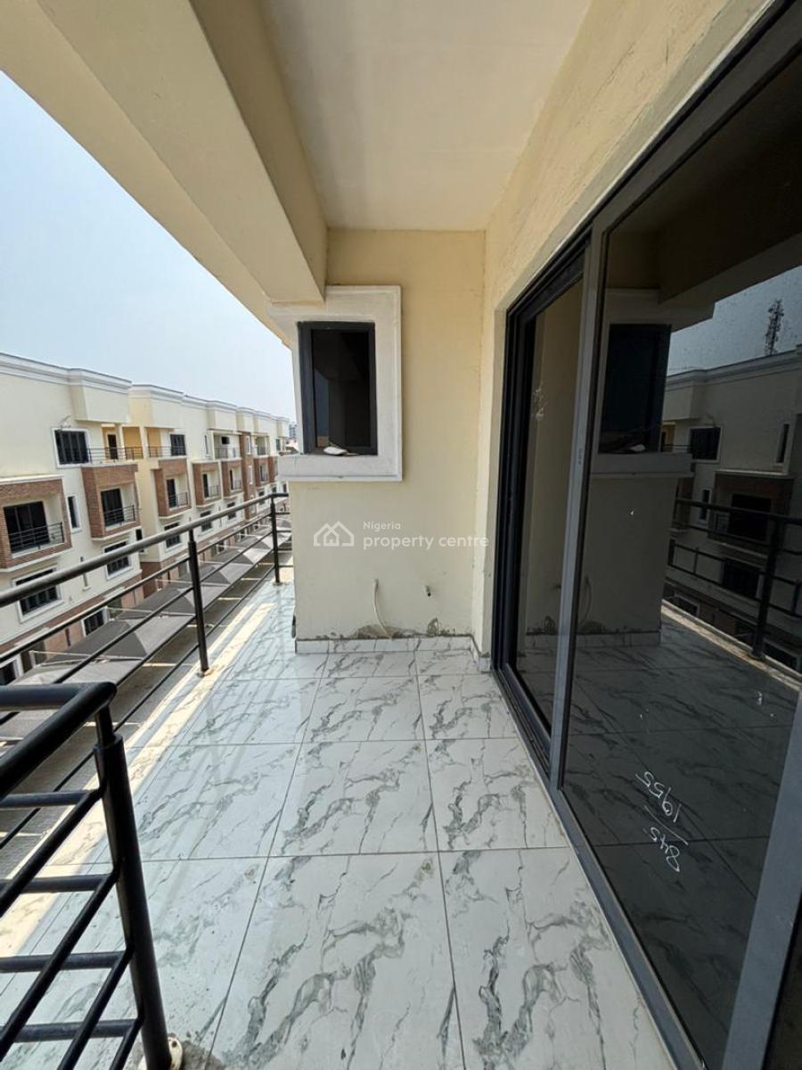 Luxury 2 Bedroom with Excellent Quality on The Pent Floor, Lekki Phase 1, Lekki, Lagos, Flat / Apartment for Rent