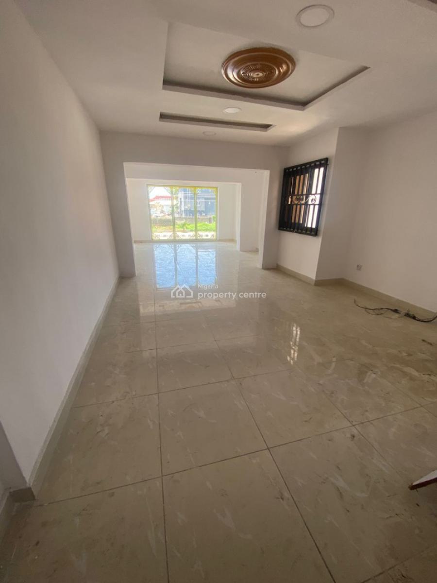 1st Floor Commercial Space with Toilet/bathroom, Off Adebayo Doherty, Lekki Phase 1, Lekki, Lagos, Commercial Property for Rent