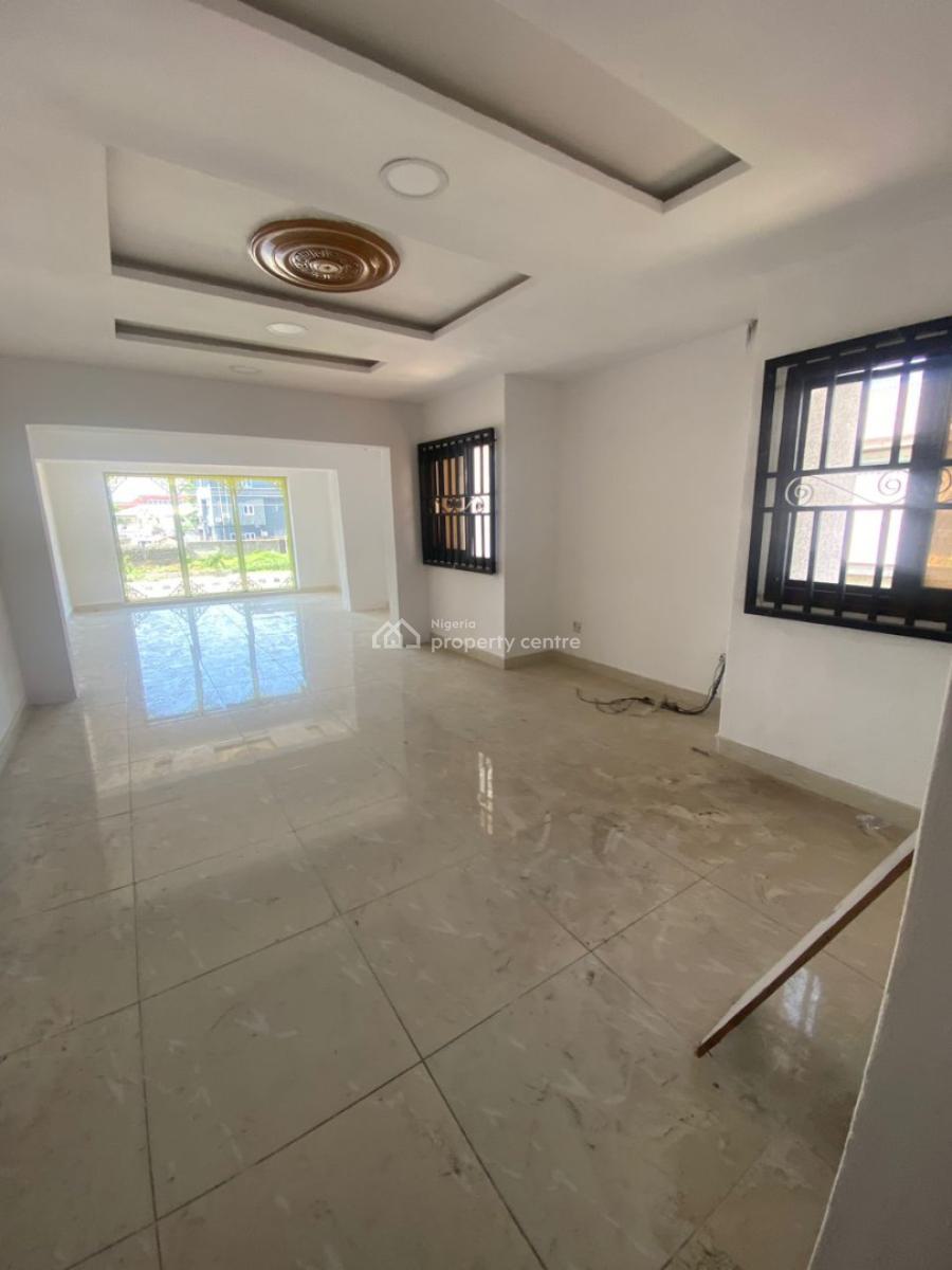 1st Floor Commercial Space with Toilet/bathroom, Off Adebayo Doherty, Lekki Phase 1, Lekki, Lagos, Commercial Property for Rent