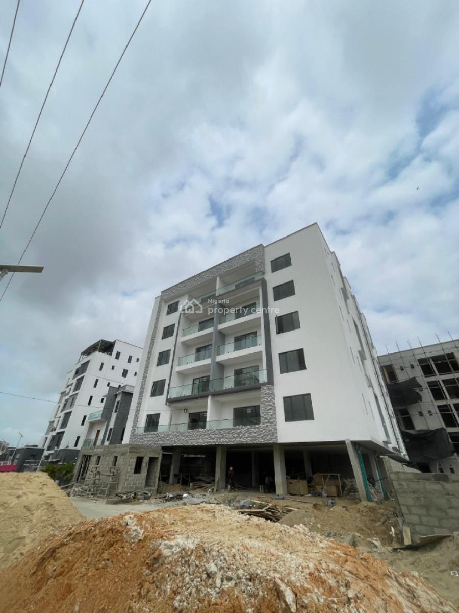 Tastefully Built 2 Bedrooms Apartment with Bq, Lekki Phase 1, Lekki, Lagos, Block of Flats for Sale