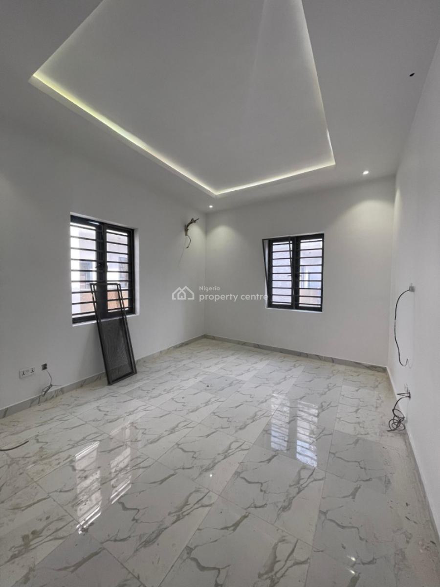 Massive Room in a Shared Apartment, Ologolo, Lekki, Lagos, Self Contain (single Rooms) for Rent