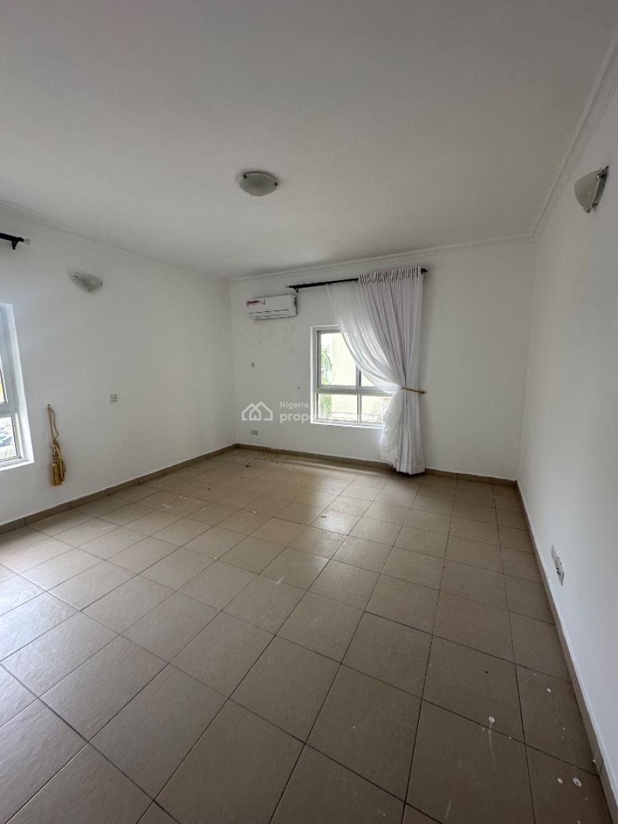 Spacious 3 Bedroom Apartment, Bourdillon Court Estate, Chevron Drive, Osapa, Lekki, Lagos, Flat / Apartment for Rent