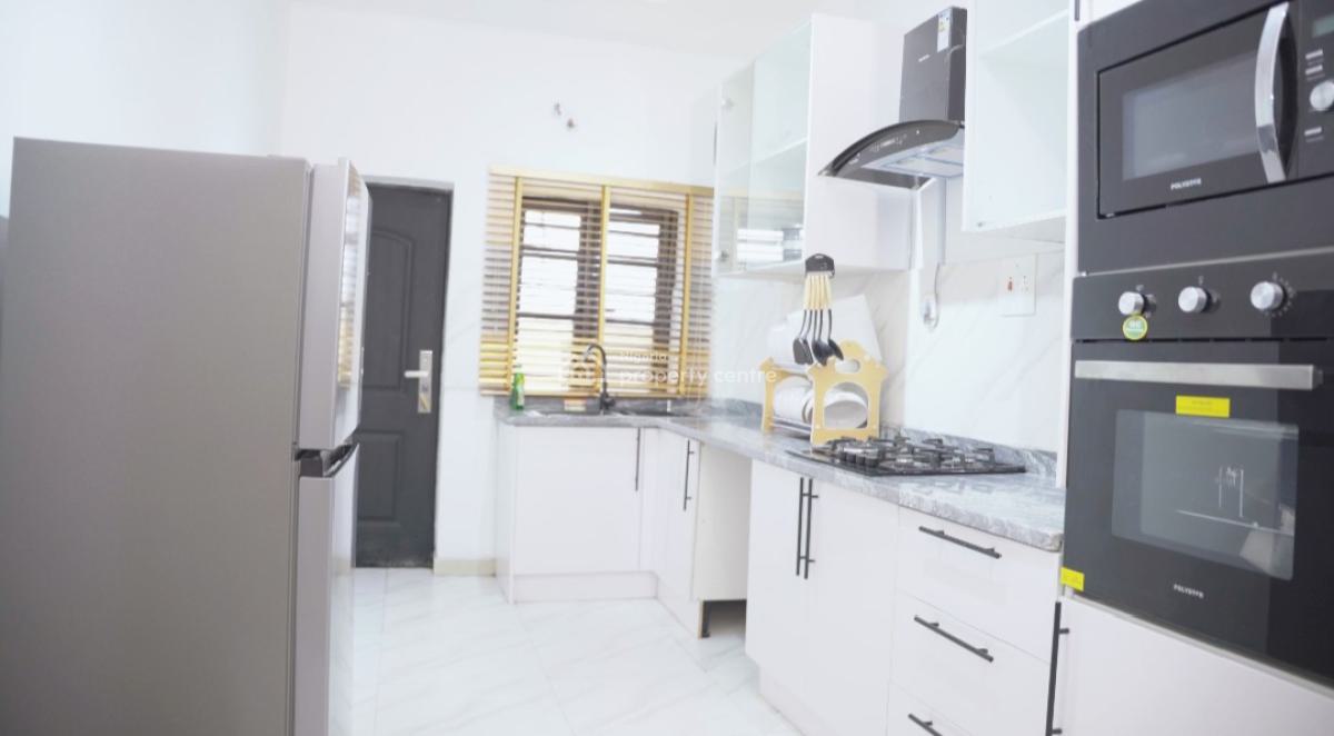 Lovely 4 Bedrm Semi Detach Duplex, Wasimi Estate, Off Bank Anthony Way, Maryland, Maryland, Lagos, Semi-detached Duplex Short Let