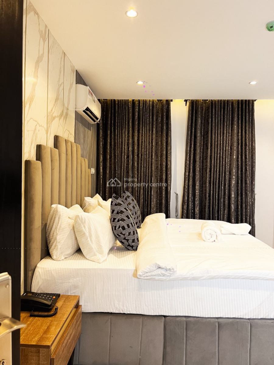 Beautiful 2 Bedrooms Apartment, Lekki Phase 1, Lekki, Lagos, Flat / Apartment Short Let