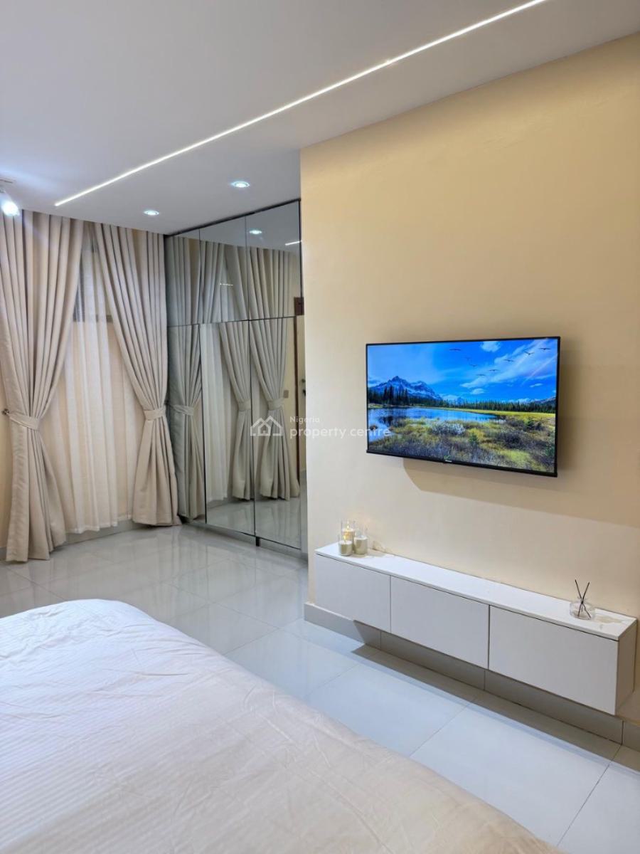 Our Lovely  2 Bedroom Waterfront Apartment with Balconies,ps5,snooker, Lekki Phase 1, Lekki, Lagos, Flat / Apartment Short Let