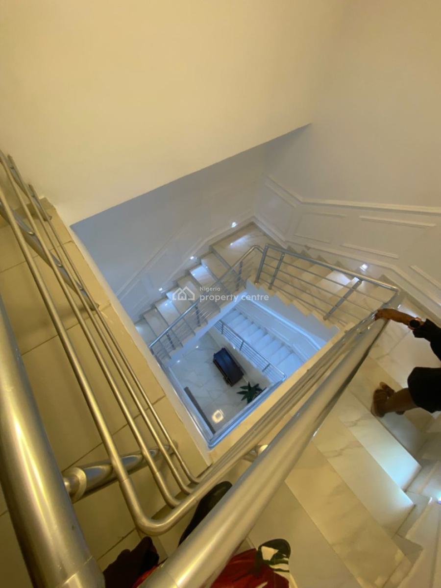Beautiful 4 Bedrooms Terrace Apartment, Lekki Phase 1, Lekki, Lagos, Terraced Duplex Short Let