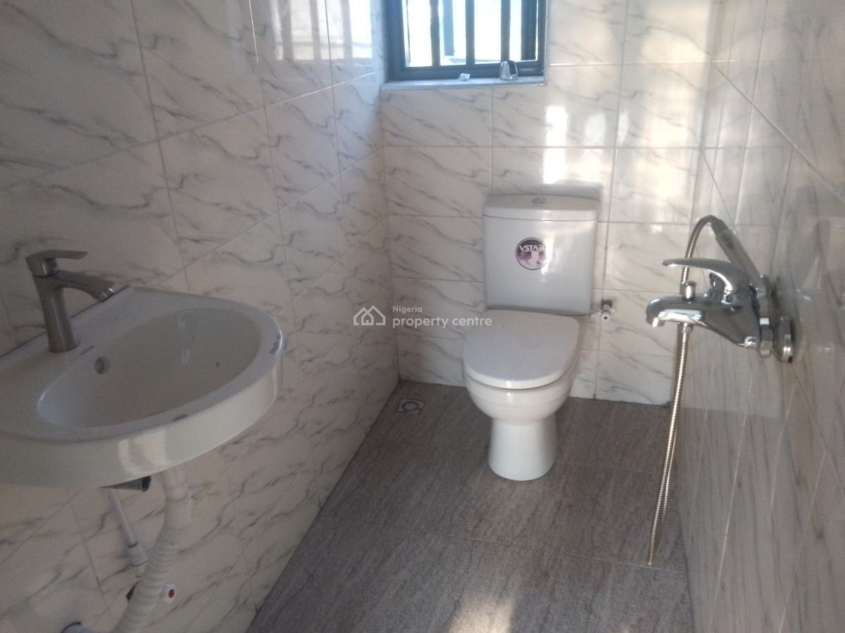Newly Buildt Luxury Spacious Luxury Selfcon with Excellent Features, Ogombo/olokonla Rd, Ogombo, Ajah, Lagos, Self Contain (single Rooms) for Rent
