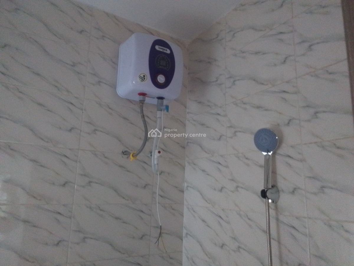 Newly Buildt Luxury Spacious Luxury Selfcon with Excellent Features, Ogombo/olokonla Rd, Ogombo, Ajah, Lagos, Self Contain (single Rooms) for Rent