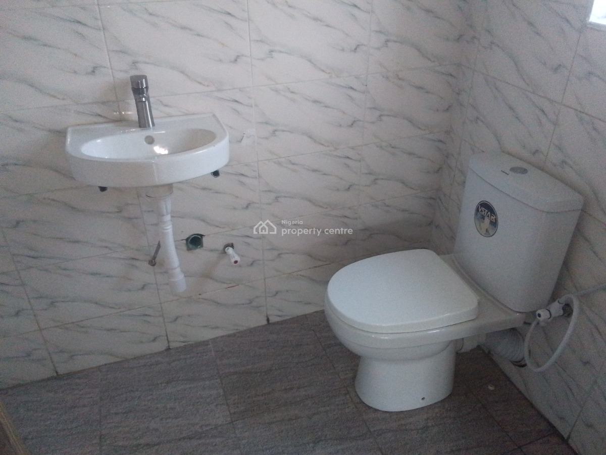 Newly Buildt Spacious Luxury 2 Bedroom Flat with Excellent Features, Ogombo/olokonla Rd, Ogombo, Ajah, Lagos, Flat / Apartment for Rent