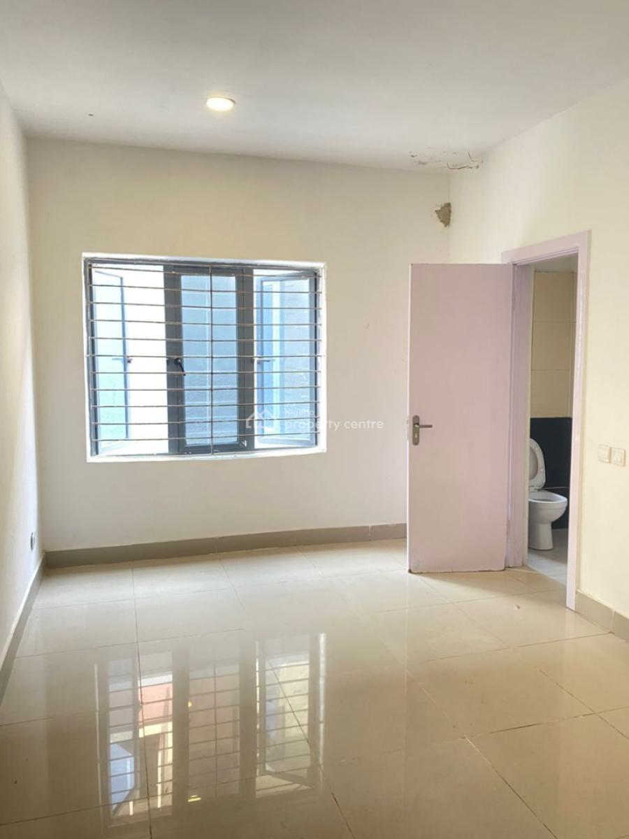 Lovely 2bed Room Upstairs, Lekki Right, Lekki, Lagos, Flat / Apartment for Rent