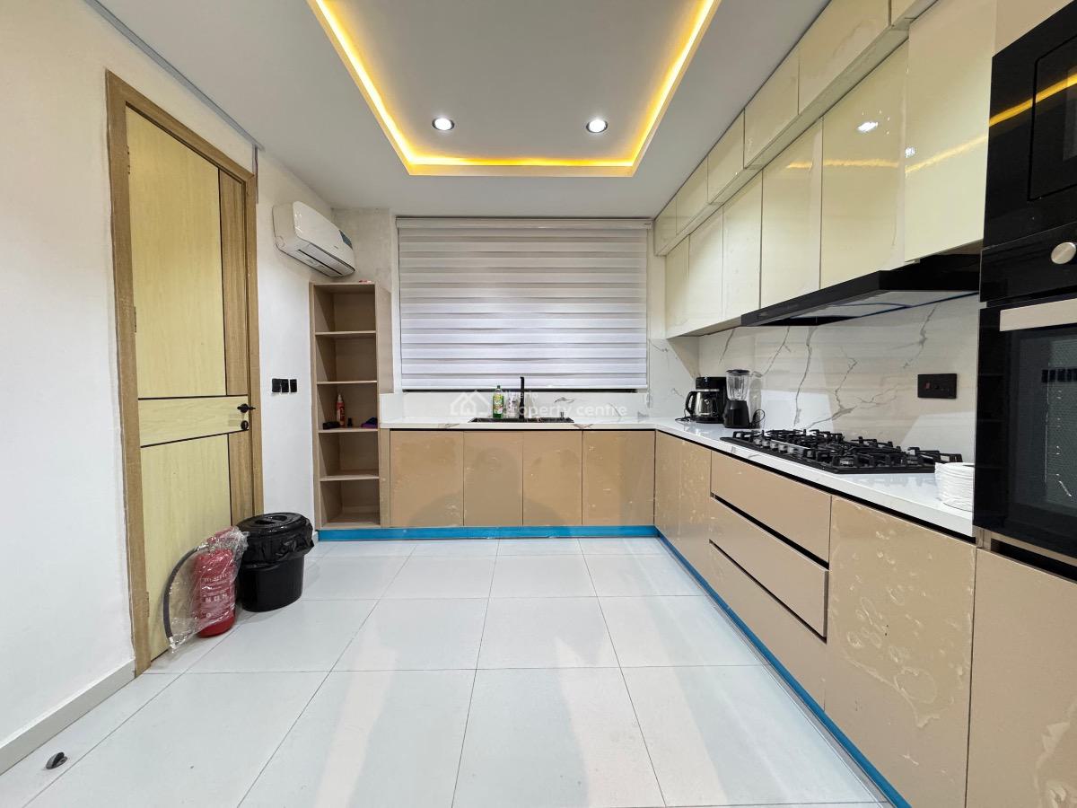 Luxurious 3 Bedroom Maisonette with Ps5 and Swimming Pool, Perfect for Staycations, Lekki Phase 1, Lekki, Lagos, Flat / Apartment Short Let