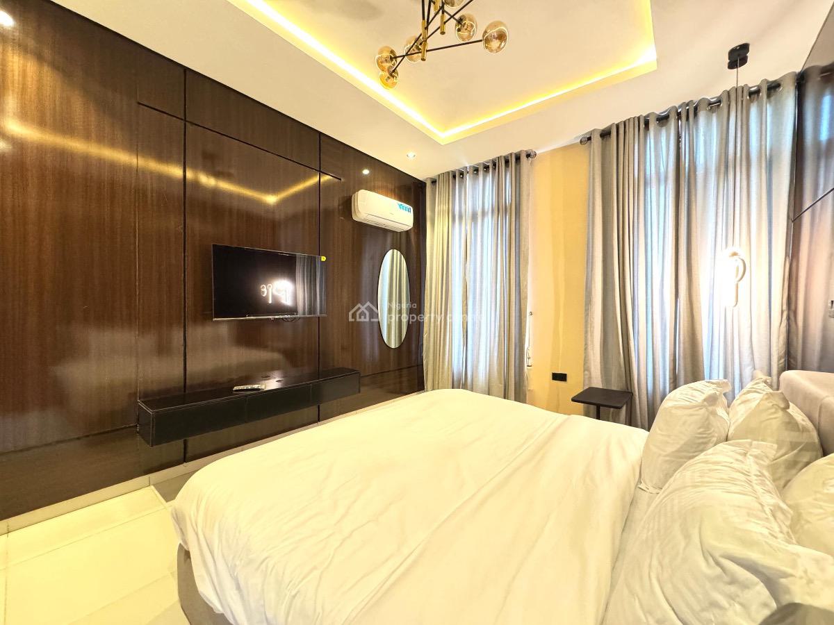 Luxurious 3 Bedroom Maisonette with Ps5 and Swimming Pool, Perfect for Staycations, Lekki Phase 1, Lekki, Lagos, Flat / Apartment Short Let