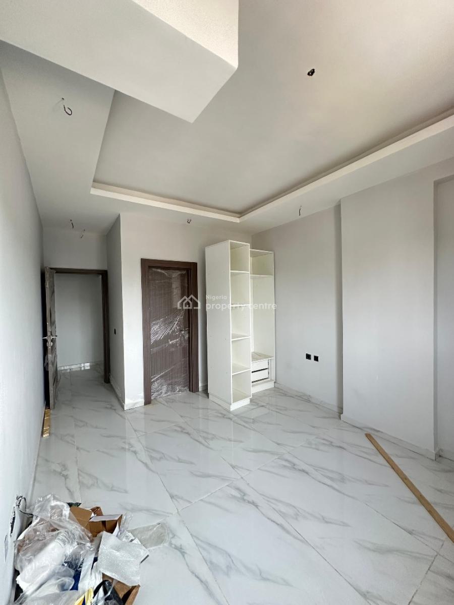 Spacious Well Built 3 Bedroom Apartment with Bq and Swimming Pool, Victoria Island (vi), Lagos, Flat / Apartment for Sale