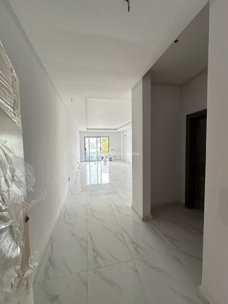 Spacious Well Built 3 Bedroom Apartment with Bq and Swimming Pool, Victoria Island (vi), Lagos, Flat / Apartment for Sale