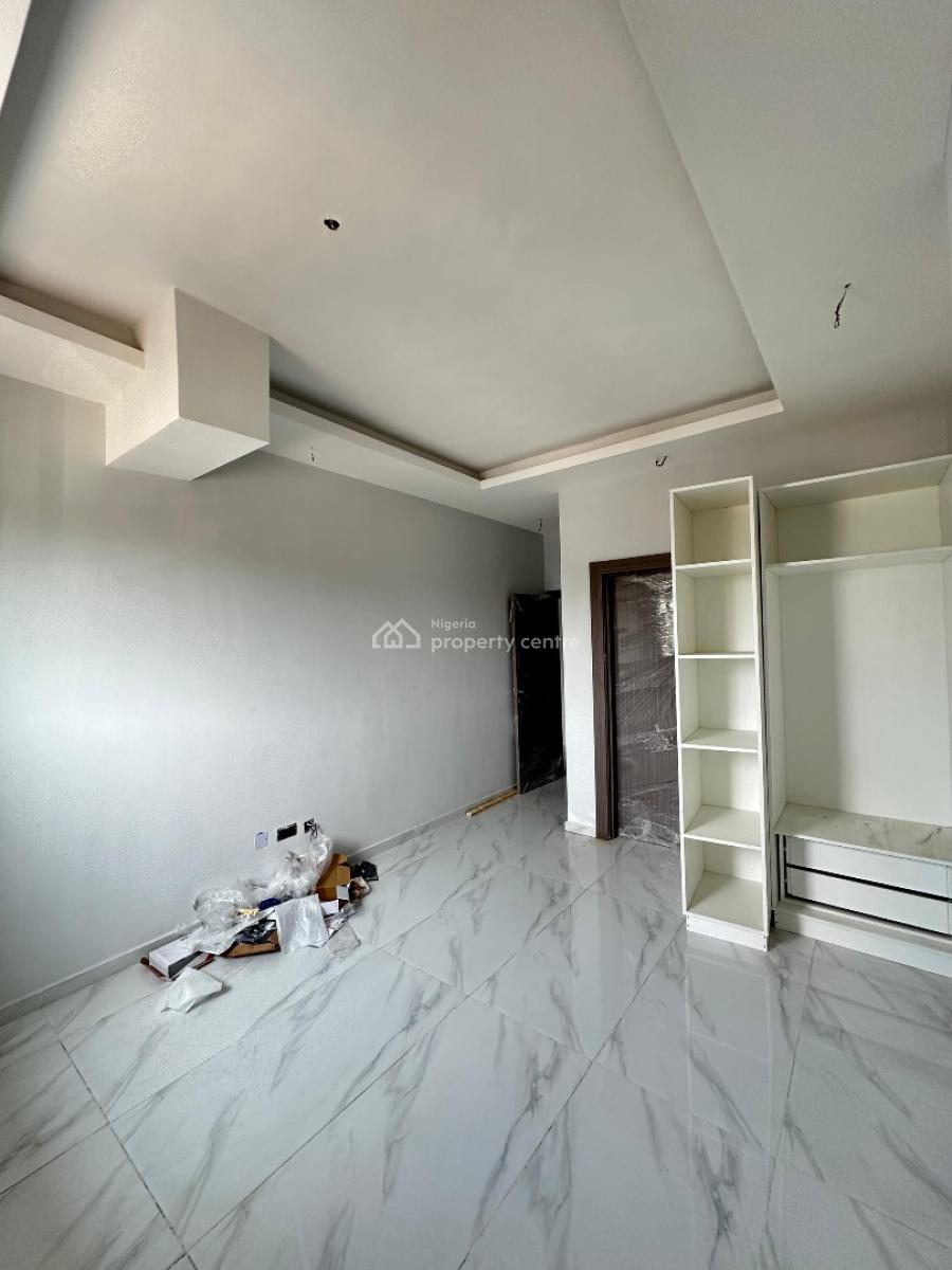 Spacious Well Built 3 Bedroom Apartment with Bq and Swimming Pool, Victoria Island (vi), Lagos, Flat / Apartment for Sale