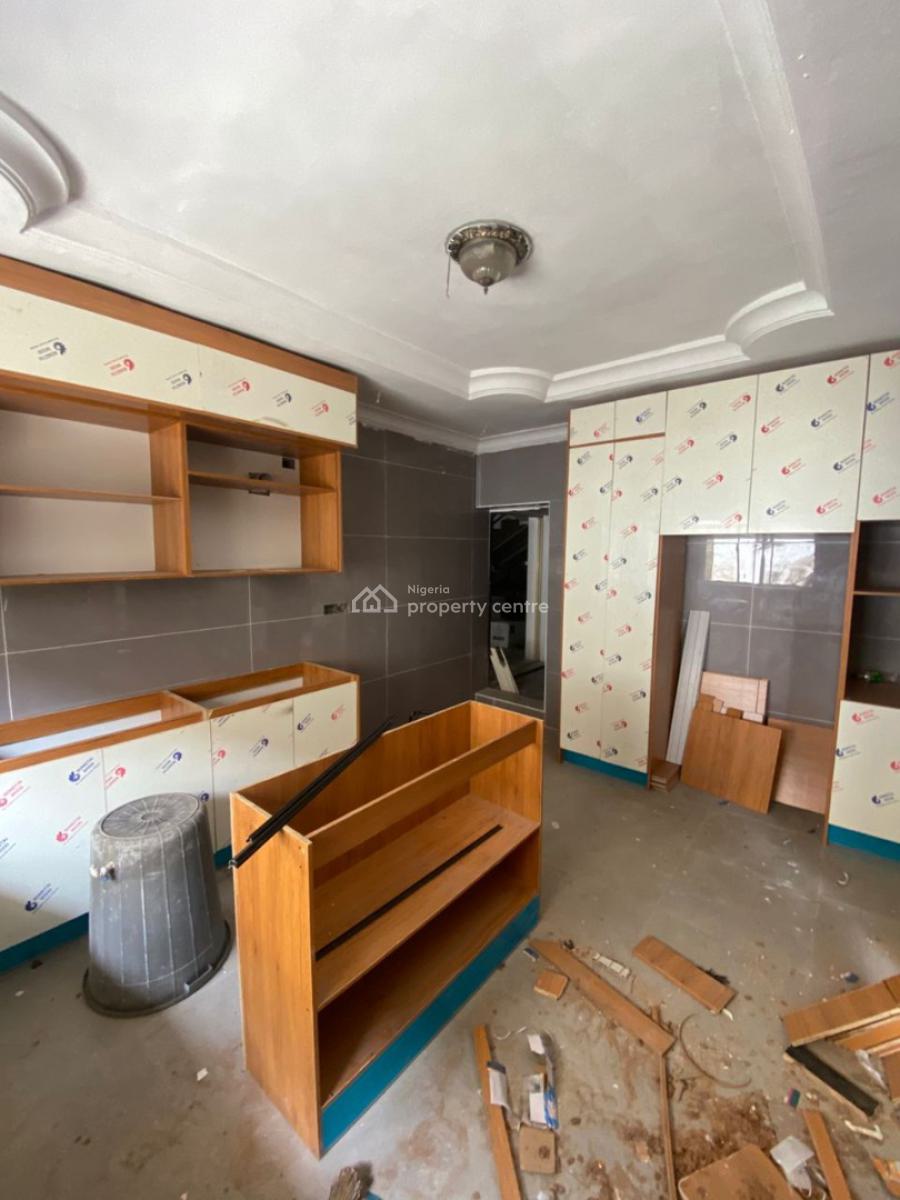 Spacious 6 Bedroom Semi-detached Duplex with 2 Bq, Ikoyi, Lagos, Semi-detached Duplex for Rent