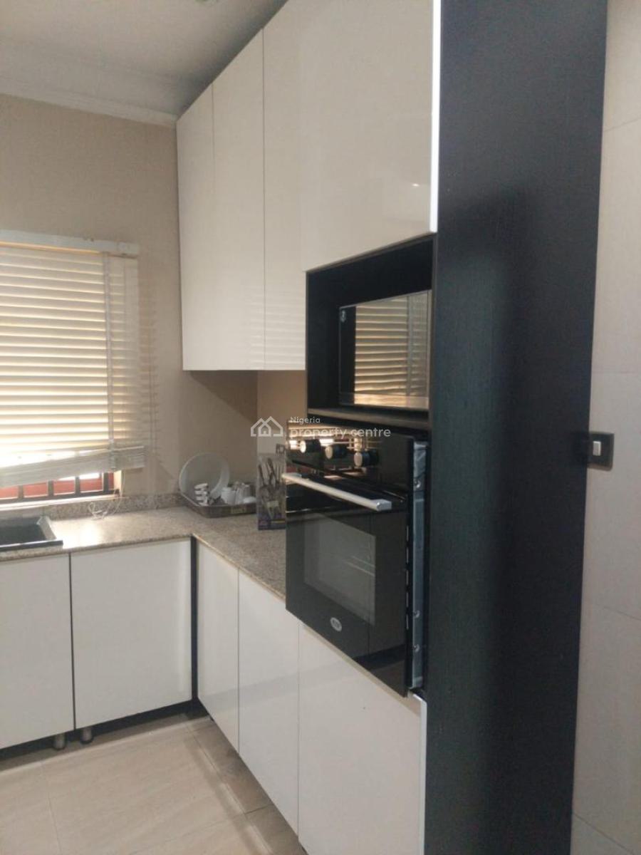 Luxury and Well Maintained 3 Bedroom Flat with Bq, Mojisola Onikoyi, Ikoyi, Lagos, Flat / Apartment for Sale