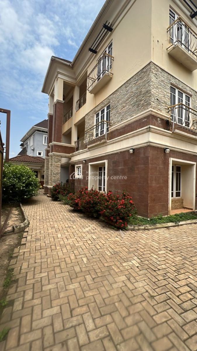 Twin Duplex, in an Estate, Gaduwa, Abuja, Detached Duplex for Sale