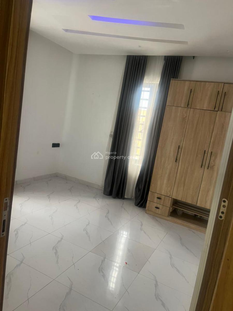 Luxury Semi-furnished Apartments, 20, Westside Drive, Ogombo, Ajah, Lagos, Mini Flat (room and Parlour) for Rent