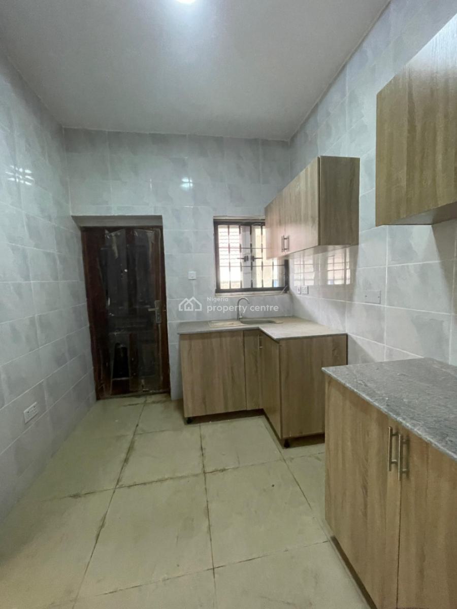Brand New 3 Bedroom Flat in an Estate, Jahi By Aduvie School, Jahi, Abuja, Flat / Apartment for Rent