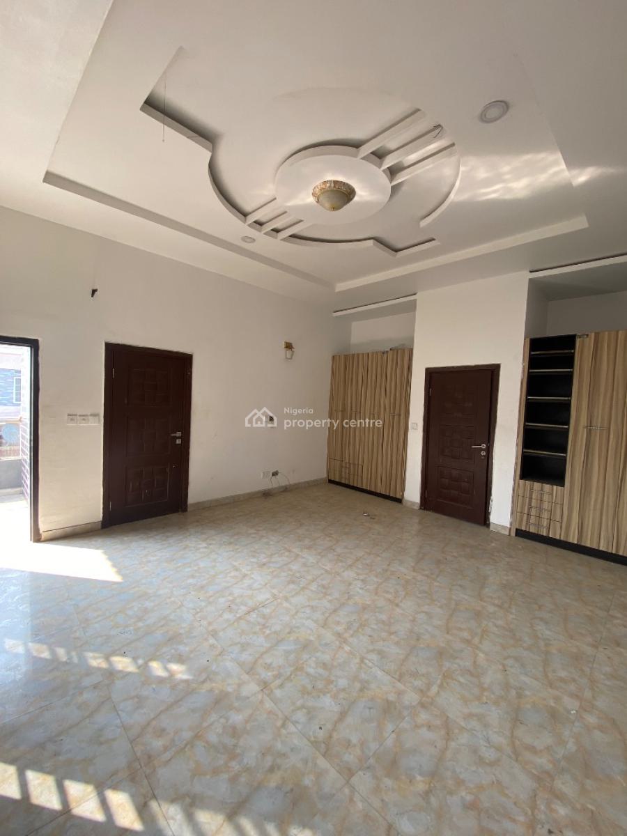 Distress 4bedroom Semidetached Duplex & Bq,big Compound,buy & Renovate, Lekki Palm City, Ajah, Lagos, House for Sale
