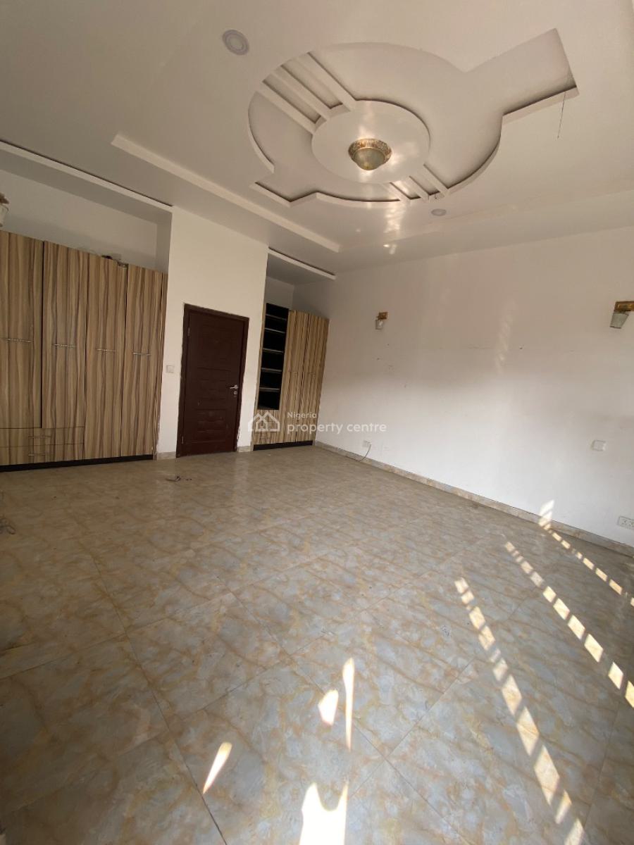 Distress 4bedroom Semidetached Duplex & Bq,big Compound,buy & Renovate, Lekki Palm City, Ajah, Lagos, House for Sale