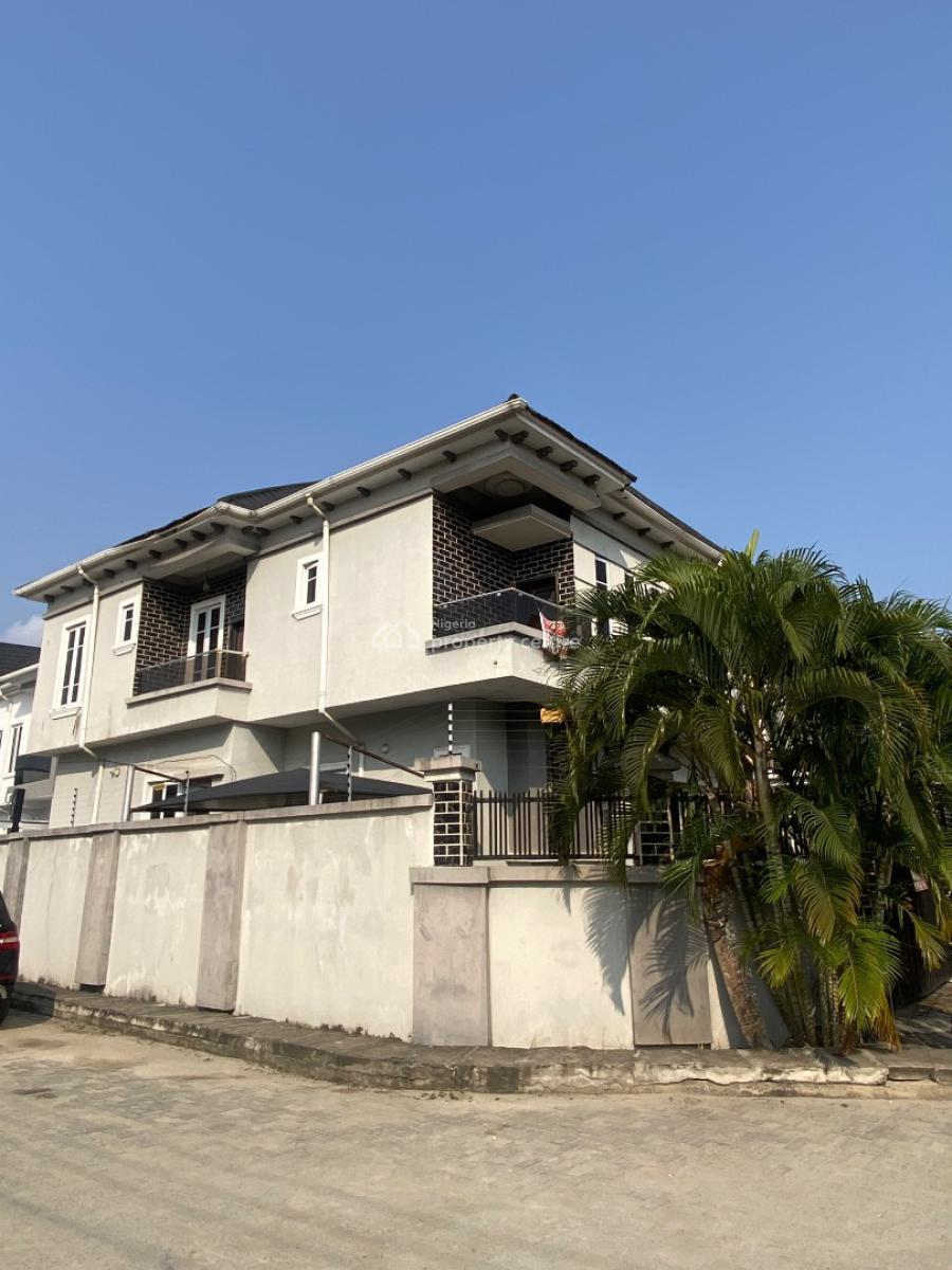 Distress 4bedroom Semidetached Duplex & Bq,big Compound,buy & Renovate, Lekki Palm City, Ajah, Lagos, House for Sale