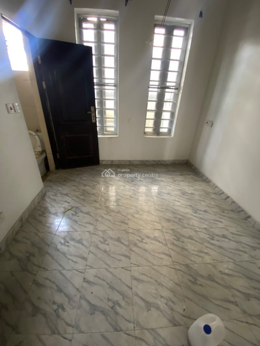 Distress 4bedroom Semidetached Duplex & Bq,big Compound,buy & Renovate, Lekki Palm City, Ajah, Lagos, House for Sale
