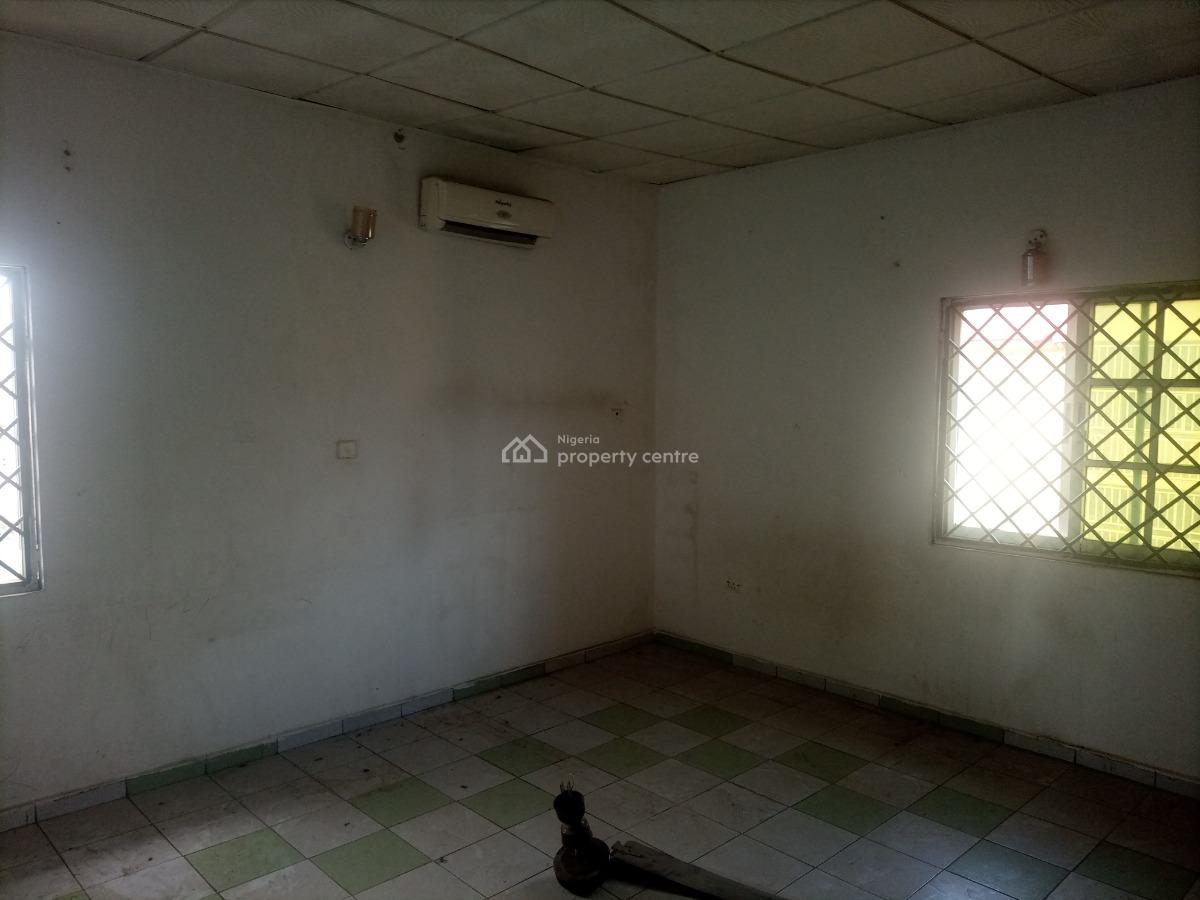Spacious Selfcontain Apartment with Ac(shared Kitchen), 5th Avenue, Gwarinpa, Abuja, Self Contain (single Rooms) for Rent