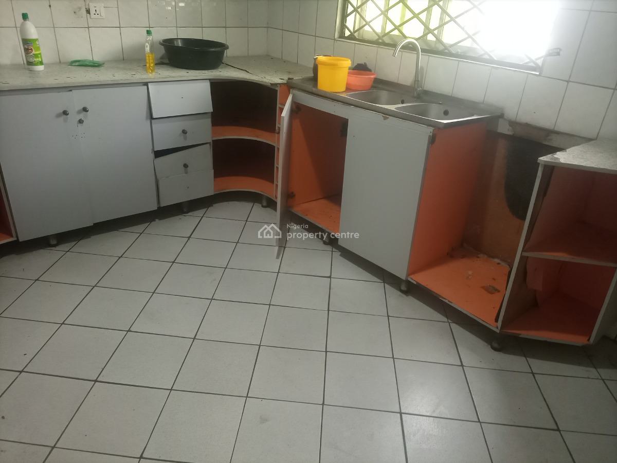 Spacious Selfcontain Apartment with Ac(shared Kitchen), 5th Avenue, Gwarinpa, Abuja, Self Contain (single Rooms) for Rent