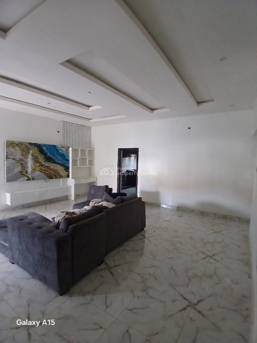 Nice 2 Bedroom Flat on The Ground Floor, Jahi, Abuja, Flat / Apartment for Rent