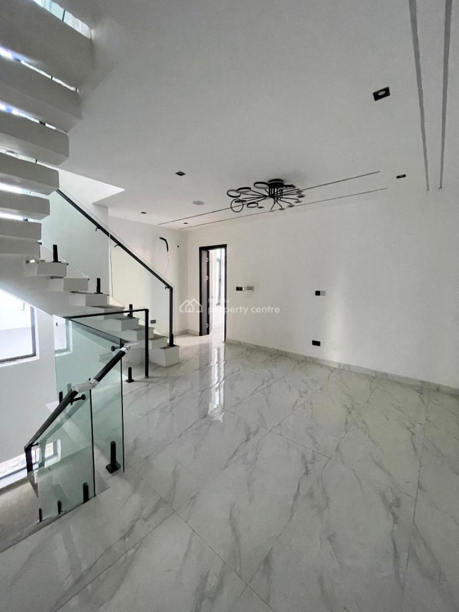 Luxury 4 Bedroom Semi-detached Duplex with Bq  Location: Ikate Lekki, Ikate, Lekki Phase 1, Lekki, Lagos, Detached Duplex for Sale