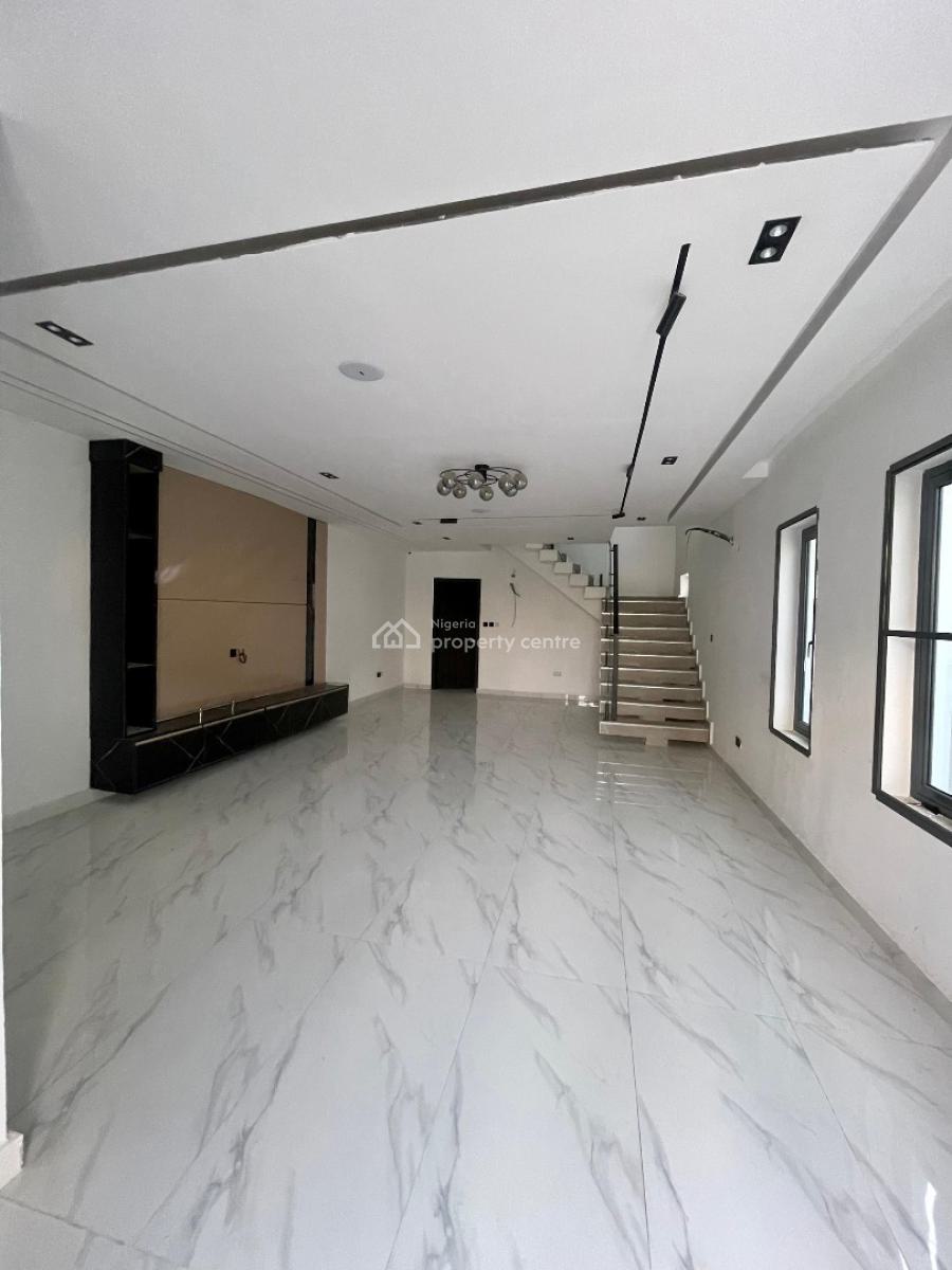 Luxury 4 Bedroom Semi-detached Duplex with Bq  Location: Ikate Lekki, Ikate, Lekki Phase 1, Lekki, Lagos, Detached Duplex for Sale