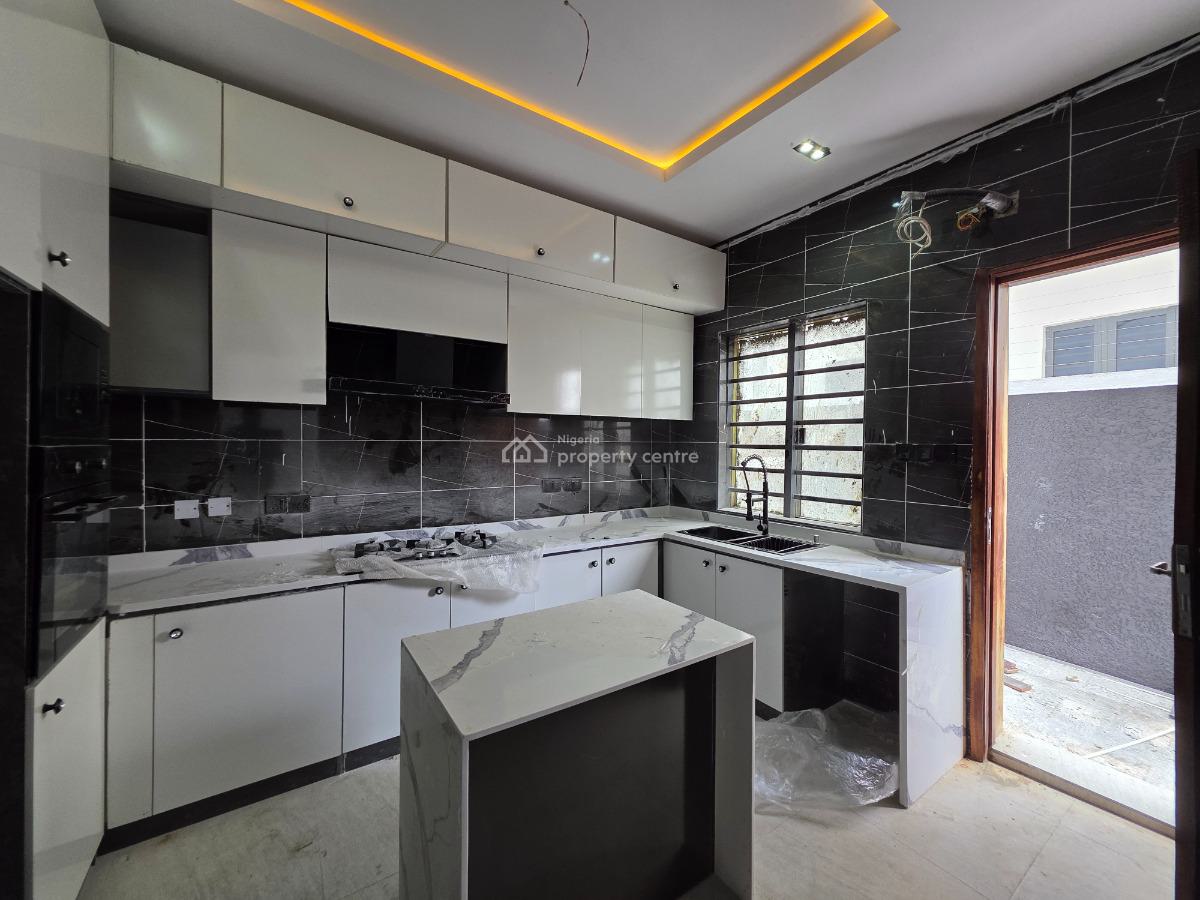 Exquisite 4 Bedroom Semi-detached Duplex with Bq, Lekki, Lagos, Semi-detached Duplex for Sale