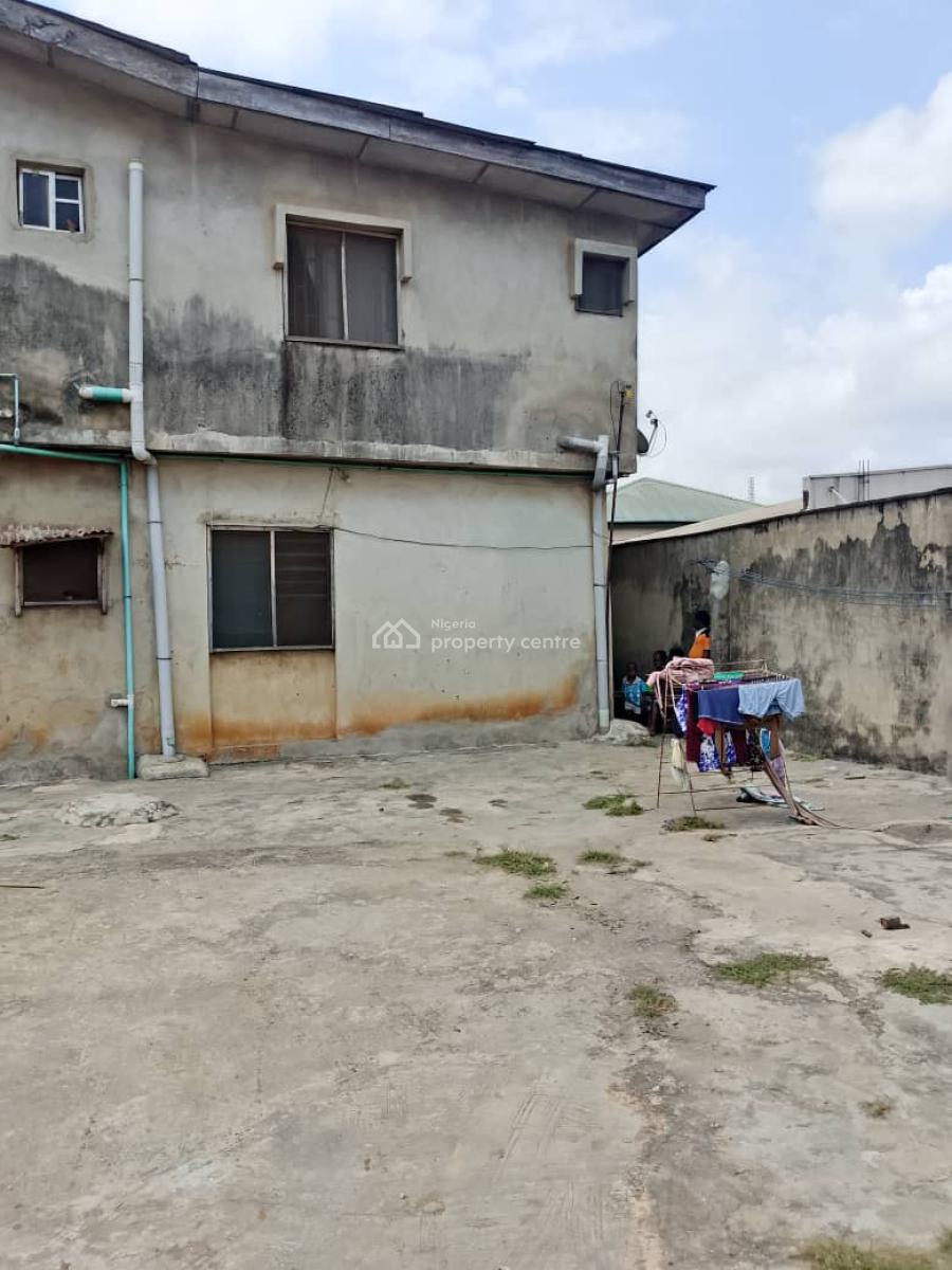 11 Units of Flats, Ilamose Area Oke Afa Isolo Lagos, Oke Afa, Isolo, Lagos, Block of Flats for Sale