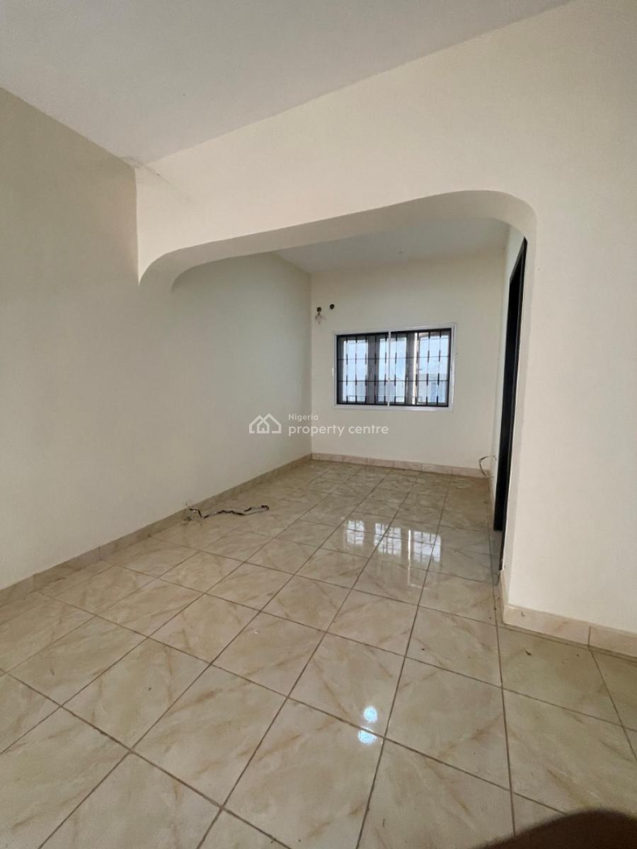 Solidly Built 2 Bedroom Flat in a Estate, Estate in Jahi By Living Faith & Aduvie School, Jahi, Abuja, Flat / Apartment for Rent