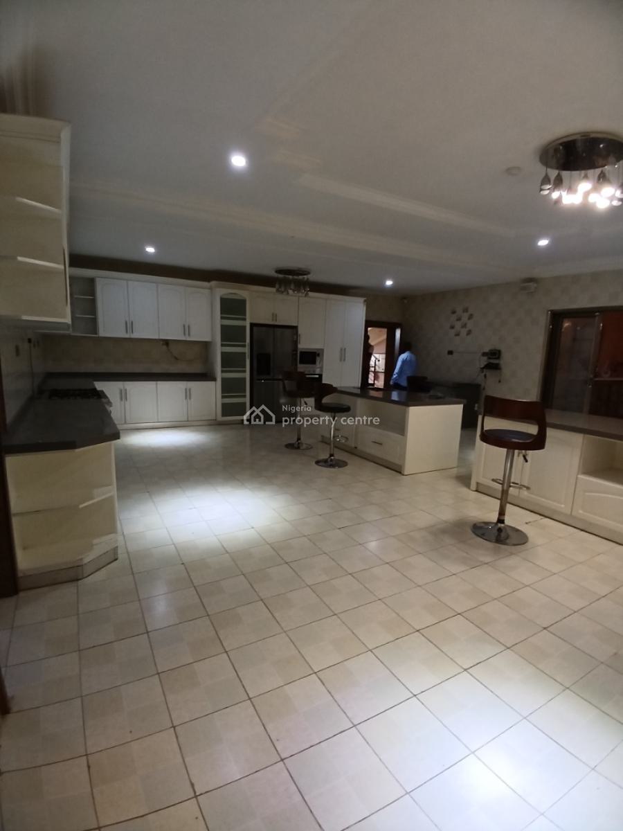 5 Bedroom Fully Detached Mansion with a Swimming Pool, Guzape Abuja Diplomatic Zone, Guzape District, Abuja, Detached Duplex for Sale
